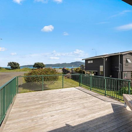 The Green Trout - Paraparaumu Beach Holiday Home Exteriör bild